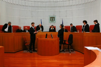 הדרך לתקוף החלטות שיפוטיות היא בערכאת ערעור, לא באמצעות תביעה נזיקית". ביהמ"ש העליון (צילום: יונתן סינדל, פלאש 90"