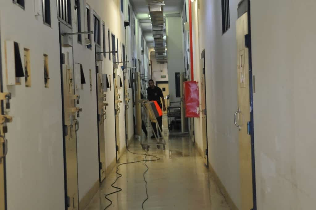 נוהל העברת טלפונים באגפי הפרדה ודיני ראיות חדשים לאסירים