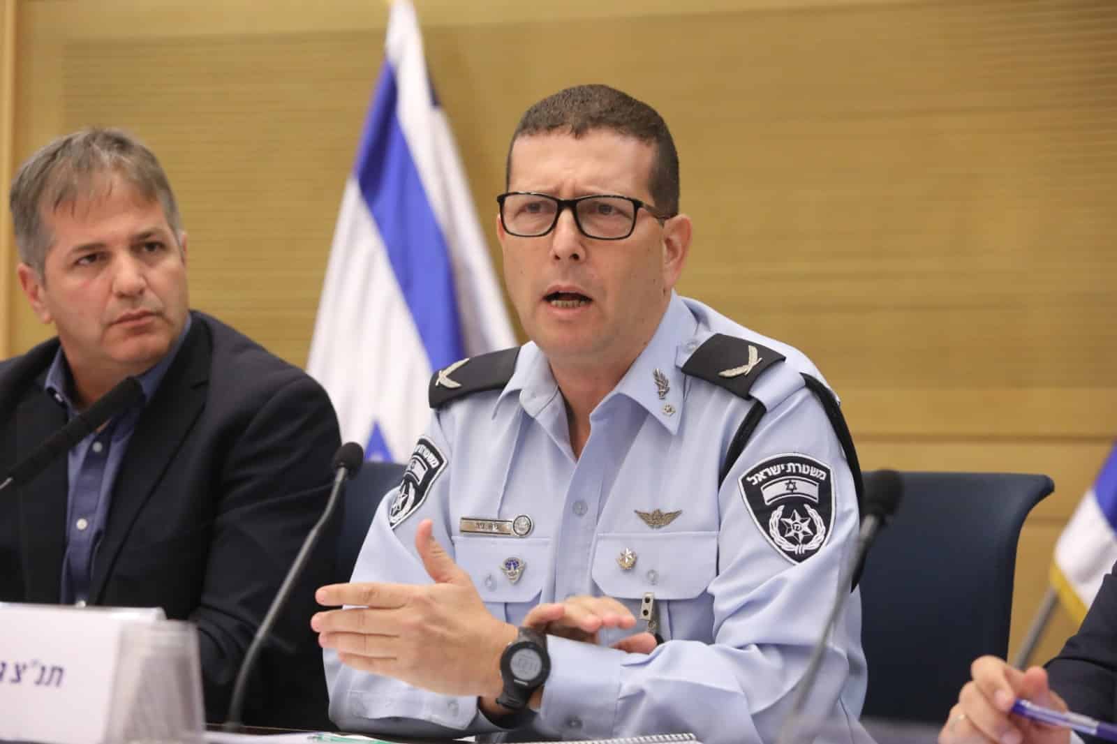 הלך העורב גיא ניר אצל הזרזיר יואב קיש בוועדת הפנים (צילום: דוברות הכנסת)