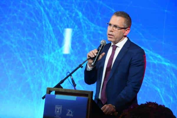 שחרר אמירות מהסוג שבמדינה מתוקנת יש בהן כדי למנוע גם ממנו מלשמש בכל תפקיד הקשור למערכת אכיפת החוק. צילום: דוברות משטרה