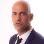 עו"ד שי טובים