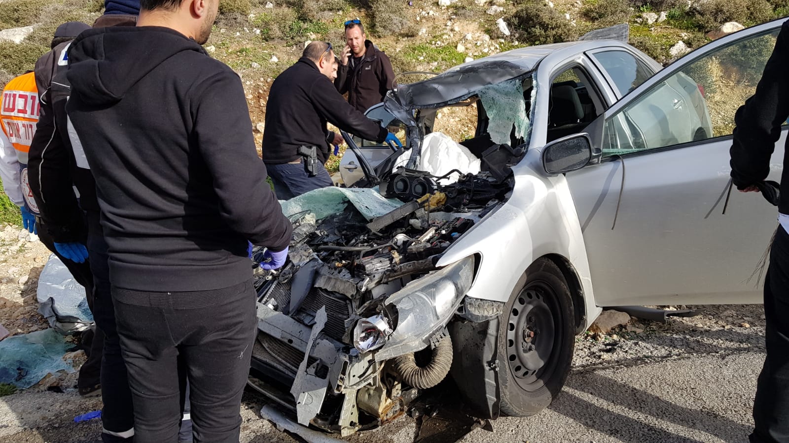 הרכב שנפגע בתאונה (צילומים: דוברות מד"א)