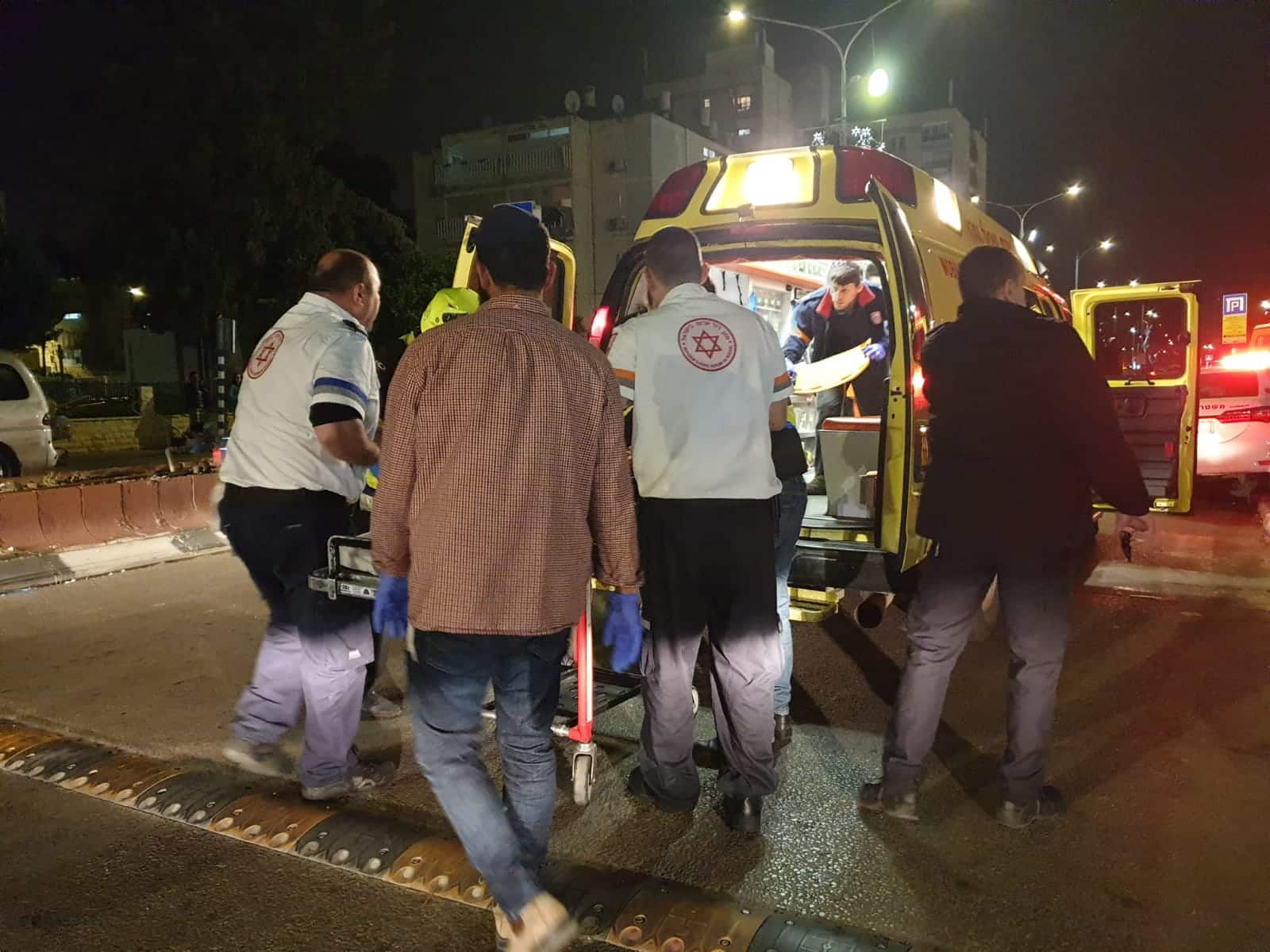 האישה הובהלה לניתוח בבית החולים (צילום ארכיון להמחשה: מד"א)