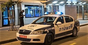 שוחררו קטינים שנחשדו בזריקת בקבוק תבערה על תחנת משטרה