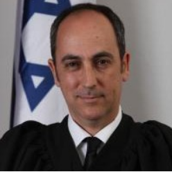 שופט קורנהאוזר