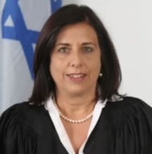 התקדימיות ומחדלי החקירה פעלו לטובת הנאשם. השופטת מיכל אגמון-גונן