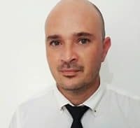 תקרית אלימה בין שלום איסקוב לג'קי פלס בחוף בקריית ים