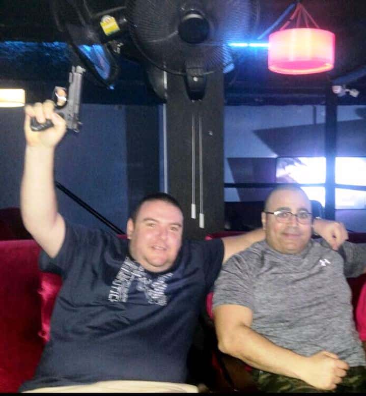 אורי לוי לצד חברו ניבי זגורי