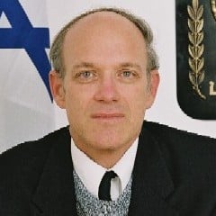 השופט הנדל