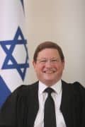 קיבל את ההסדר. השופט אברהם רובין