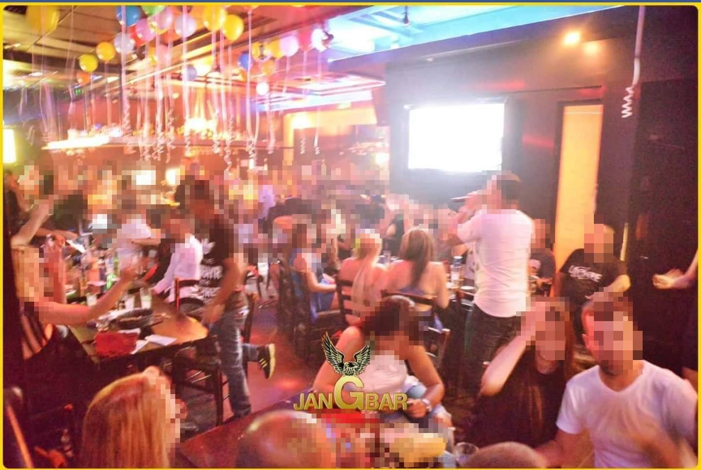 איפסו את הקופה. מועדון ג'ן ג'י בר
