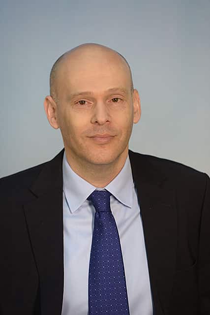 סליחה, יש לך חוטיני בארון? עו"ד עמית איסמן (צילום: אתר משרד המשפטים)