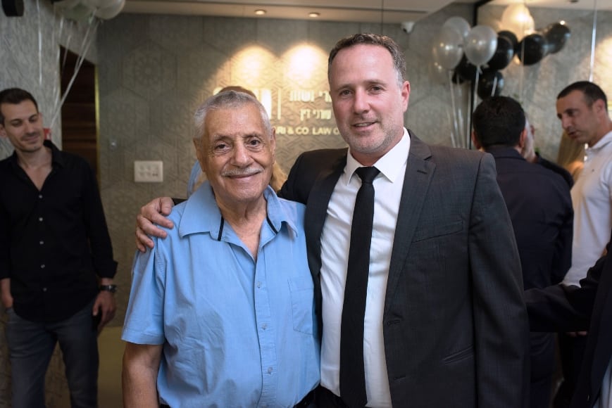עם ניצב בדימוס שמעון סביר, המייסד של המחלקה לפשיעה ארצית, לימים יאחב"ל