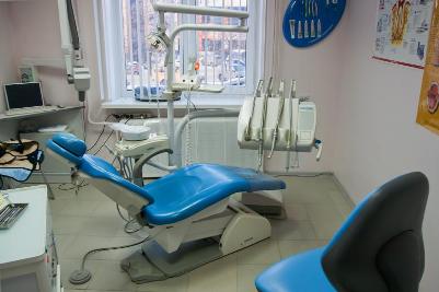 Dentist