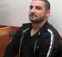 הדקירה והעונש