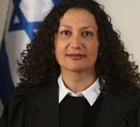 המשטרה לא חקרה במשך 10 ימים, החשודים בתקיפה שוחררו