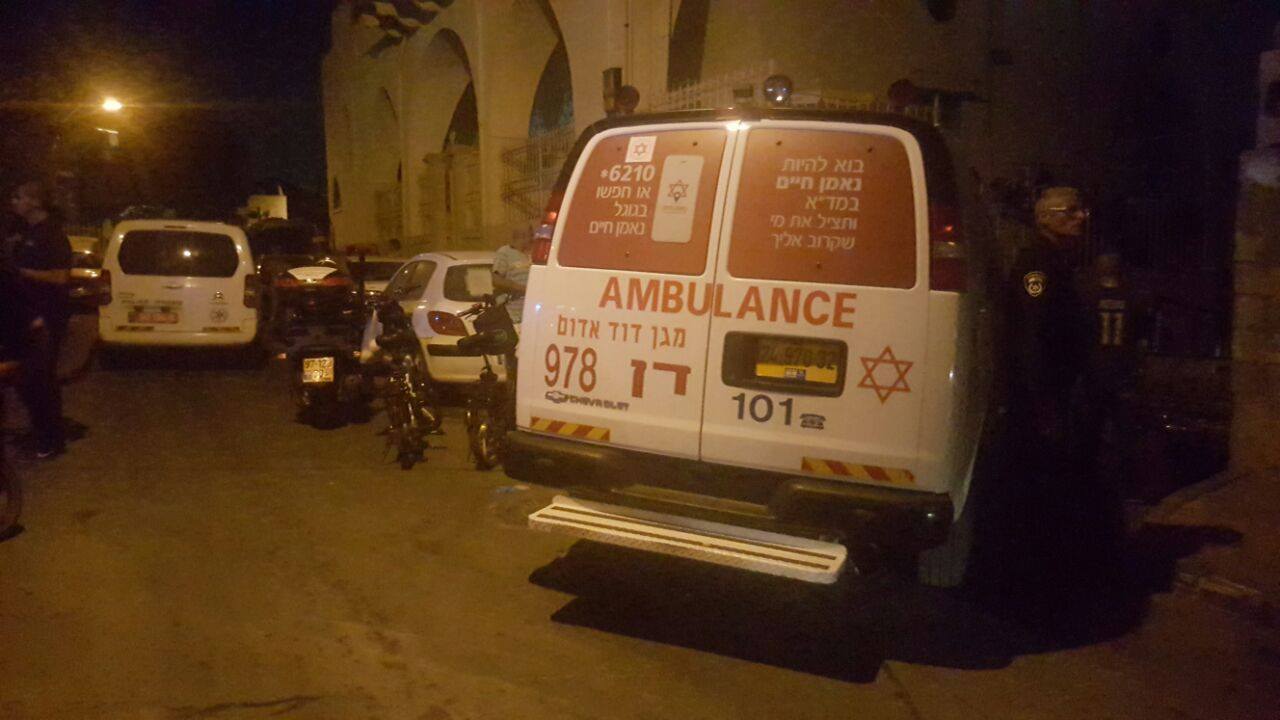 ambulans 6498