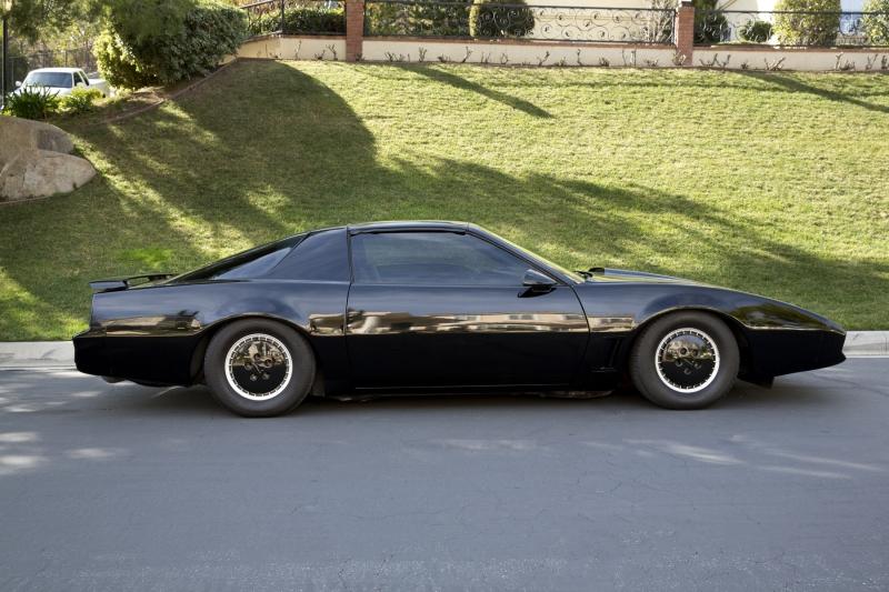 david hasselhoffs personal knight rider kitt pontiac firebird image via juliens live 100462199 l