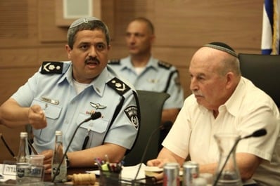 elshich vaadat huka