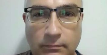 "במידה וטכנאי זה תיקן את מחשבכם, פנו ליחידת ההונאה"