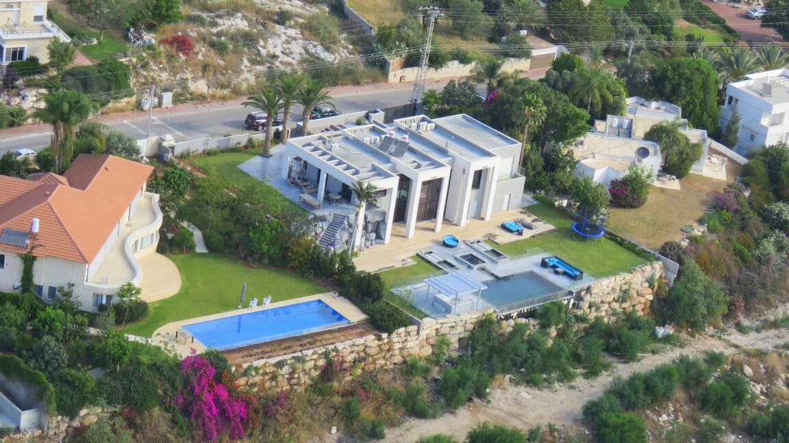 od avnon tzvi nof 1