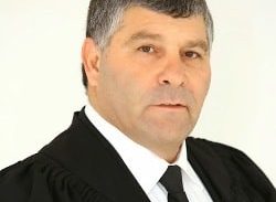 מי הכתים את התחתונים של השמיניסטית השיכורה