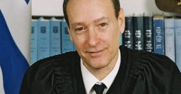 השופט ביטל כתב אישום: נראה כי המאשימה לא פעלה בתום לב
