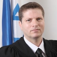 shofet tofef yossi