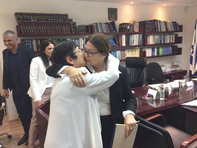 shofetet hayut naor