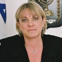 shofetet yafe katz revital