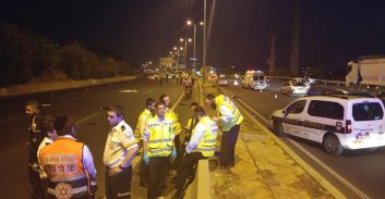 רוכב אופנוע נהרג בתאונה קשה בכביש 4