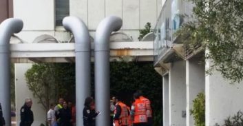 ת"א: אדם קפץ אל מותו מבניין המשרדים "בית הדר דפנה"