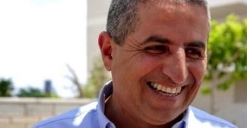 כתב אישום: מוכר למשטרה איים על ראש עיריית נהריה