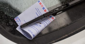 עיריית ת"א מחזירה כסף לתושבים ששילמו אגרות חניה אבל חנו במקום אסור ונקנסו