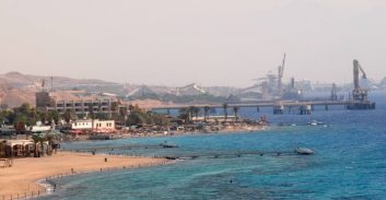 צ'יינג'ים וסחר חופשי בעיר הנופש