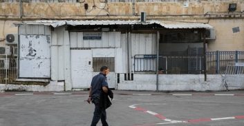 כתב אישום: הסיפור המלא על  הדקירות במגרש הרוסים