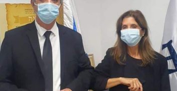 עדת תביעה נגד אפי נוה היא נציגת הלשכה בוועדה לבחירת שופטים