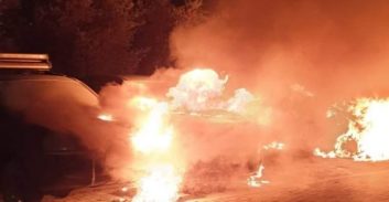 קבלן הסעות ובנו נעצרו בחשד לסחיטת מתחרה והצתת רכבו