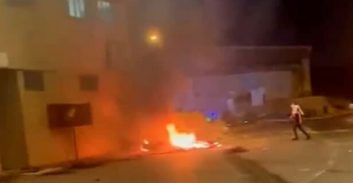 אישום: השתתפו בהתפרעויות שהסתיימו בהצתת נקודת משטרה בגליל