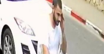מזהים את החשוד בתקיפה בראשון לציון? התקשרו למשטרה