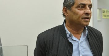 הפוליטיקאי הימני שהתבטא בקיצוניות נגד ערבים חשוד בקיום יחסי מין עם צעיר ערבי