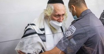 חשיפה: נפגעת עבירות מין של ברלנד "תפסה" לו חצי מיליון שקלים
