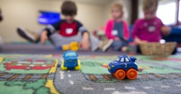 המשטרה: מטפלת מירושלים חשודה באלימות כלפי עשרות פעוטות