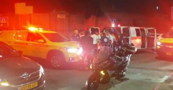נתניה: שני חשודים ברצח מוכר למשטרה "באכזריות מיוחדת"