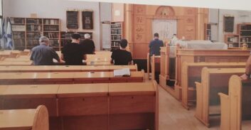 זיכוי לנאשם במעשים מגונים בשני בתי כנסת
