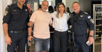 המפכ"ל ומפקד מחוז דרום על גבורת הקצינים בקרבות מול מחבלים