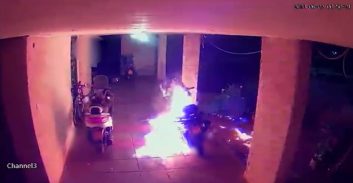 כתב אישום: משולש רומנטי, הצתת אופנוע ותקיפה חמורה במקלט ביפו