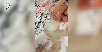 תיעוד: צעיר נעצר בחשד להחזקת מצבור סמים קשים בדירה ברמת-גן