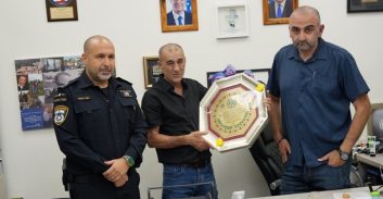 סגירת-מעגל: מפקד מחוז מרכז נפגש עם בני משפחת המאבטח שנרצח בטייבה
