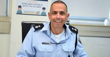 קנס 20 אלף שקל למפקד תחנת חיפה לשעבר על קשר אינטימי עם שוטרת